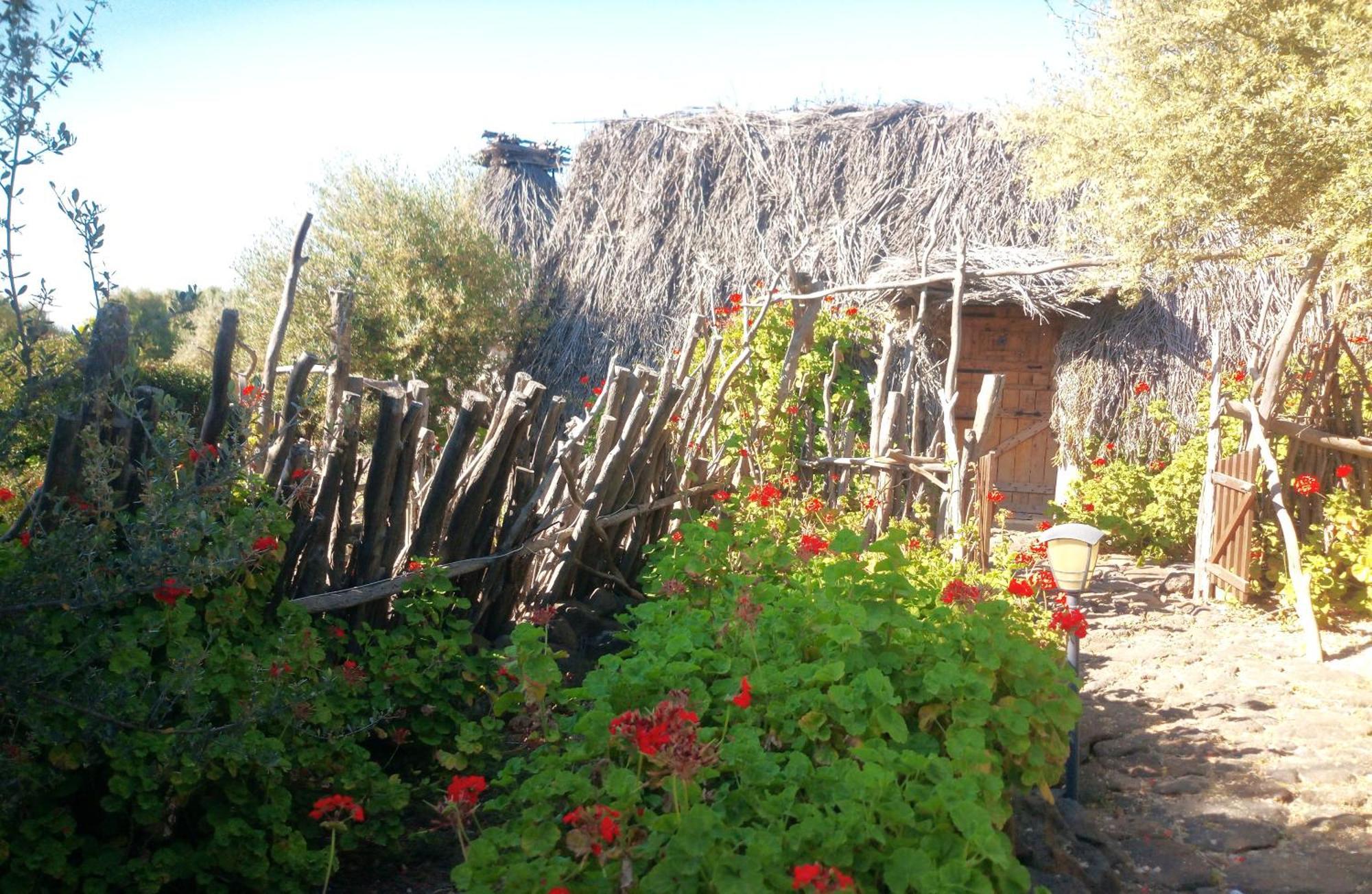 Ovile Juanne Loddo Orosei Extérieur photo
